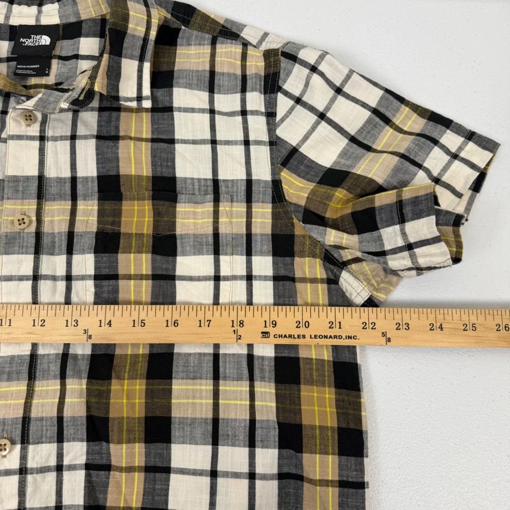 The North Face Mens Plaid Short Sleeve Button Down Shirt Black‎ Yellow Large